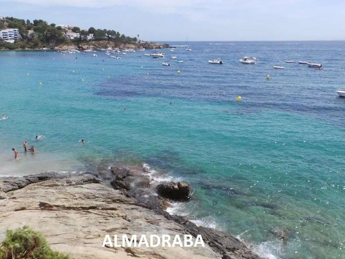Apartamento Reformado Con Vista Al Mar, 20M De La Playa, A.A., Garaje, En Centro De Roses - Es-258-12 아파트